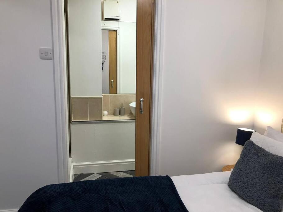 Apartment Tiny Small Cosy Studio Liverpool
